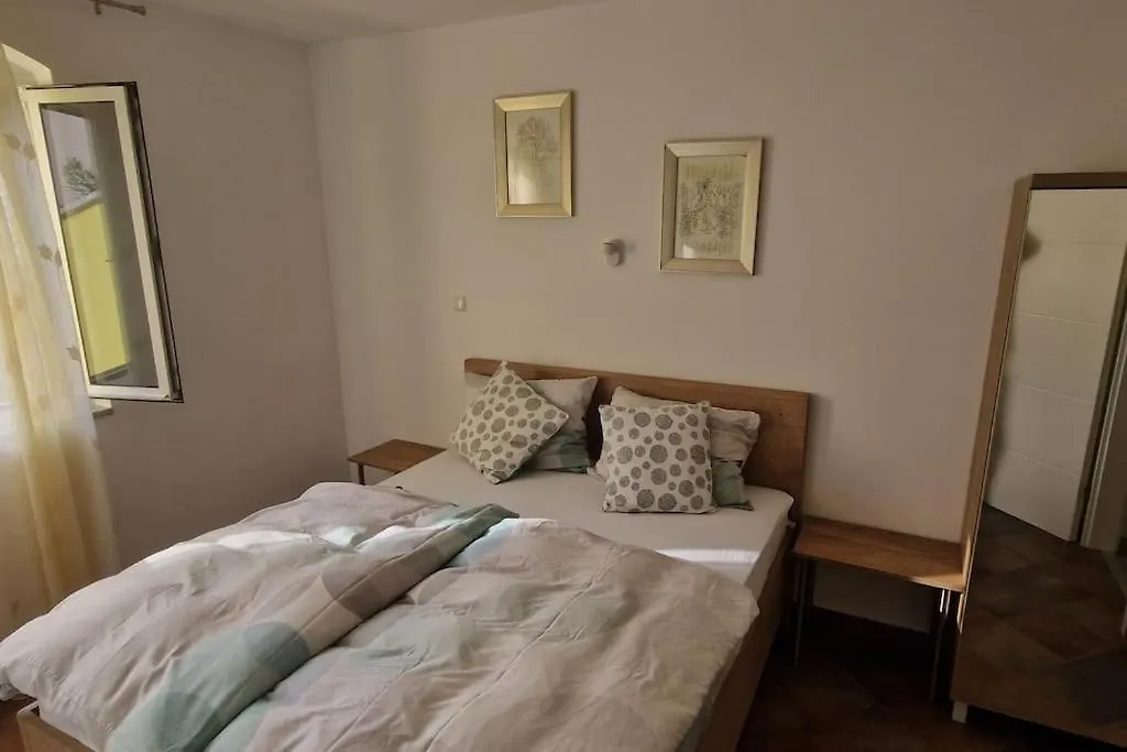 Sunce 1 Apartment Vrbnik 0*,  Croatia